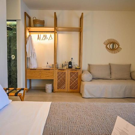 Schinoza Luxury Suites Schoinoussa Bagian luar foto