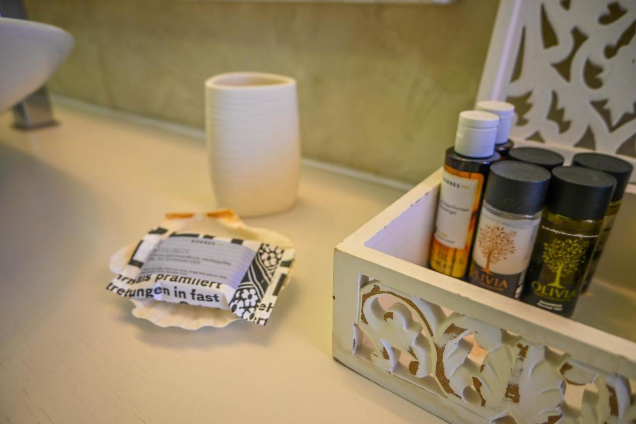 Schinoza Luxury Suites Schoinoussa Bagian luar foto
