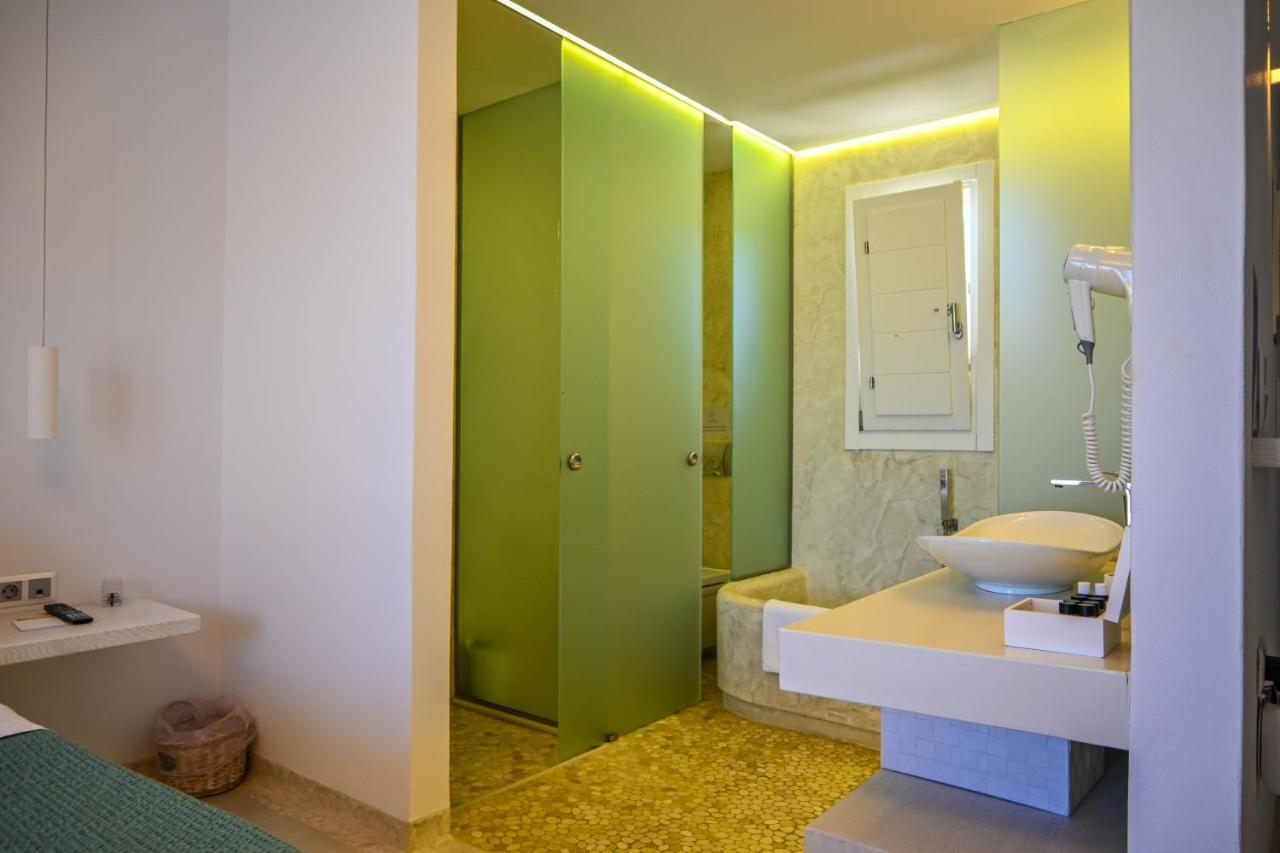 Schinoza Luxury Suites Schoinoussa Bagian luar foto