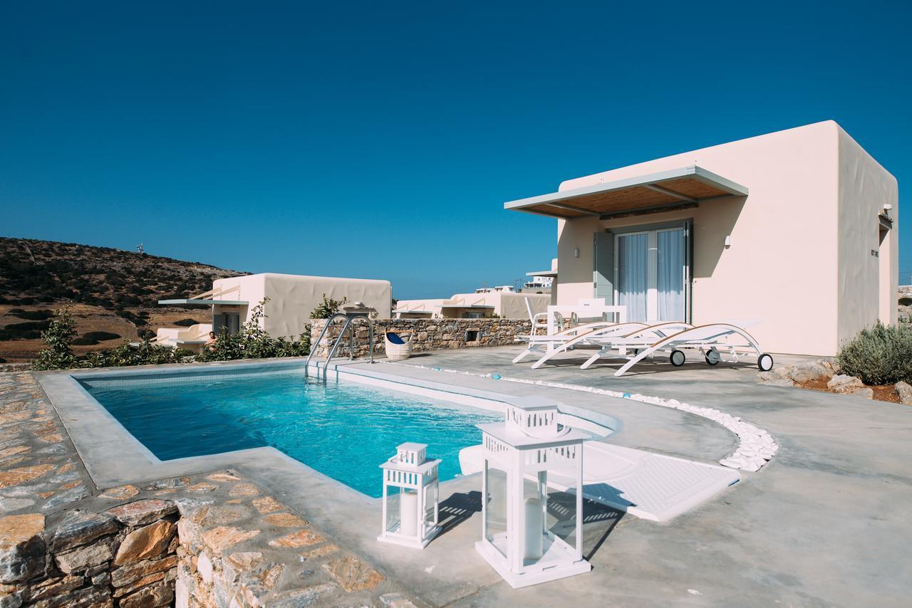Schinoza Luxury Suites Schoinoussa Bagian luar foto